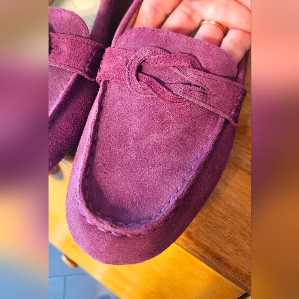 Lands' End Purple‎ Suede Loafers, Size 9.5B - Picture 3 of 9